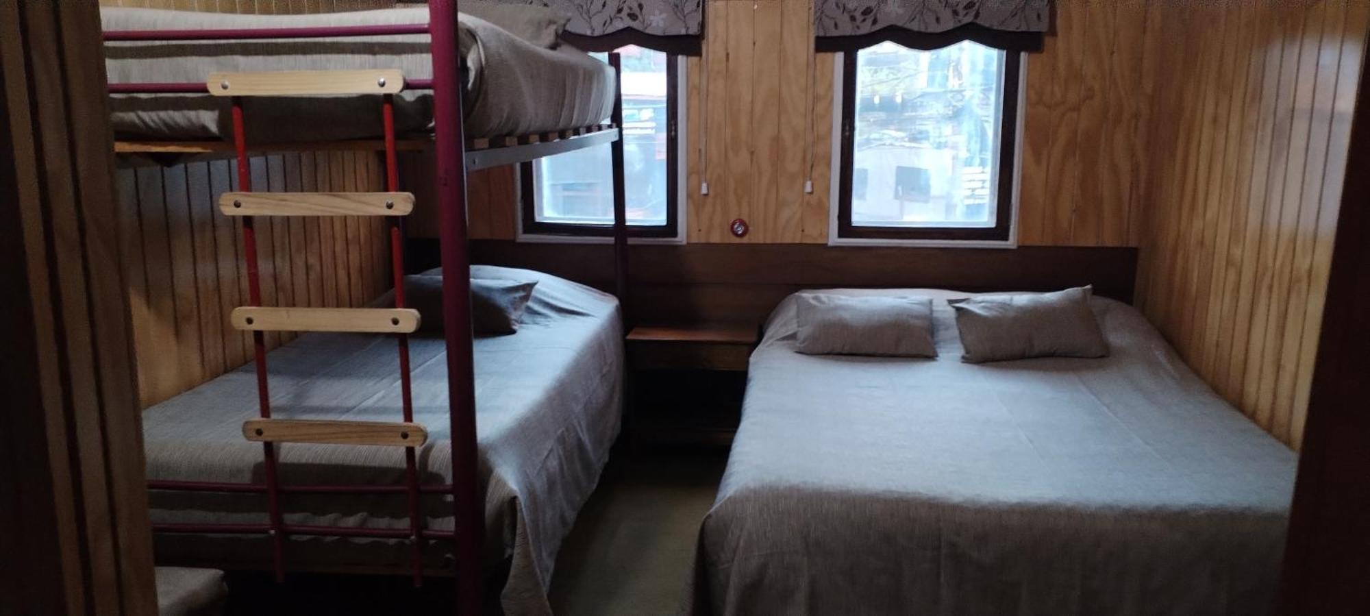 Hostal Copiapo Puerto Montt Chambre photo